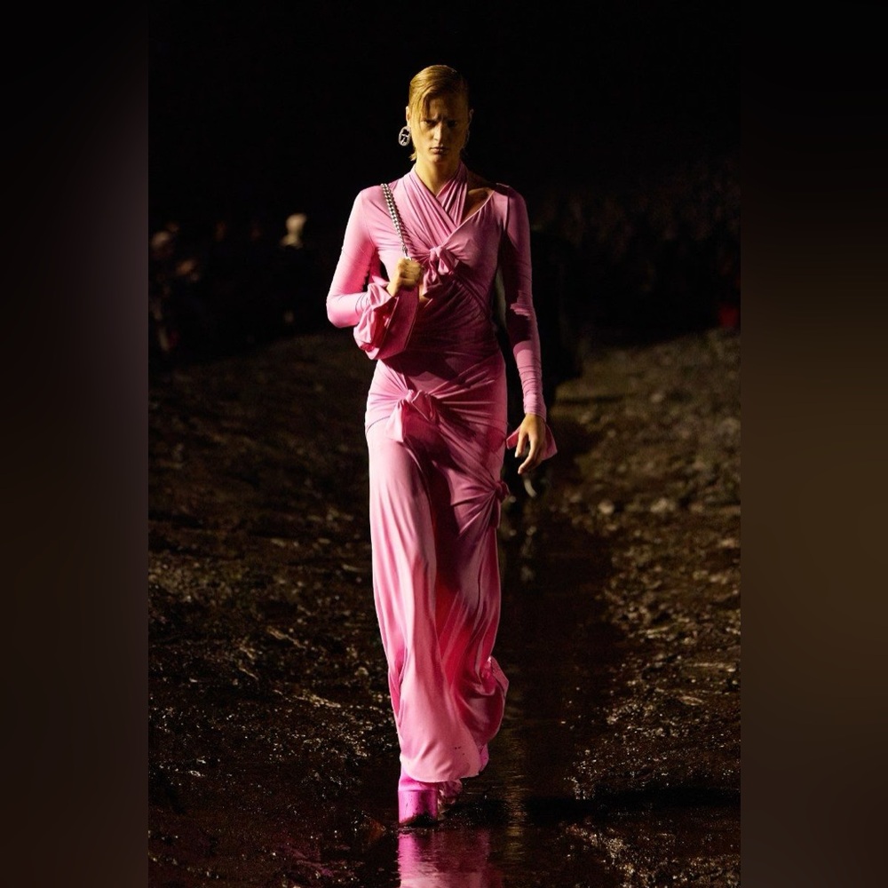 💕💕 Balenciaga Runway ‘23 Dress Kim K💕